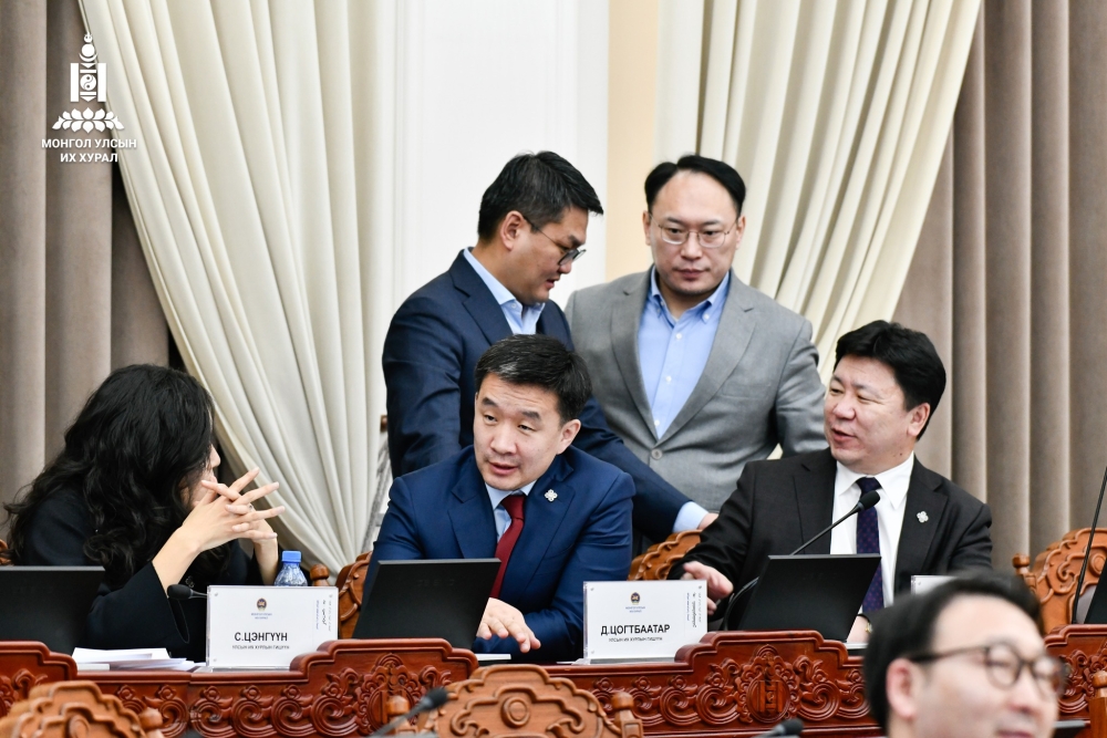 УИХ: Өнөөдөр чуулганы нэгдсэн хуралдаанаар...