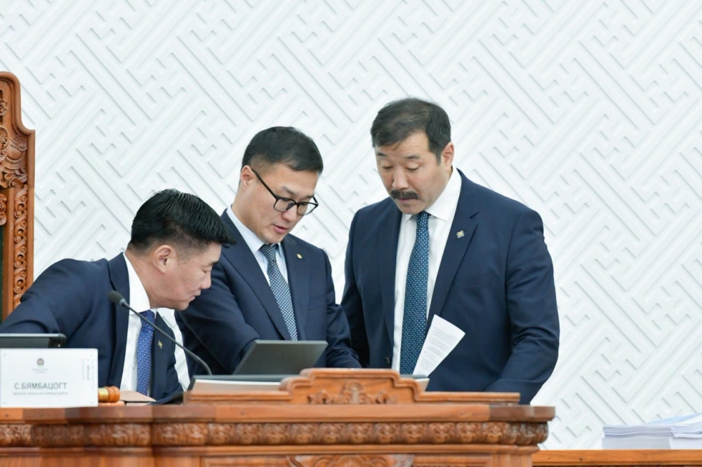 УИХ: Чуулганы нэгдсэн хуралдаанаар