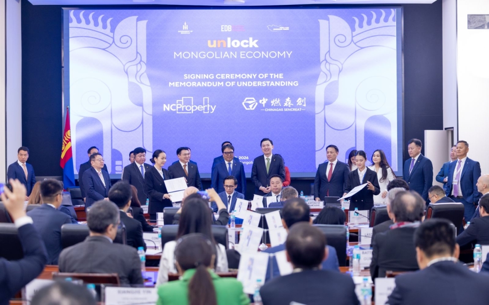 “UNLOCK THE MONGOLIAN ECONOMY” ХУРАЛДААНЫ ҮЕЭР 545 САЯ АМ.ДОЛЛАРЫН ХӨРӨНГӨ ОРУУЛАЛТЫН ГЭРЭЭ, САНАМЖ БИЧГҮҮДЭД ГАРЫН ҮСЭГ ЗУРАВ