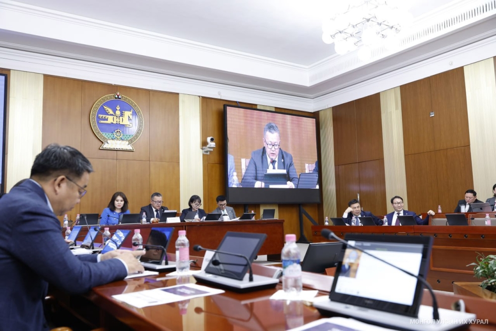 “Нийслэлийн 2024-2026 оны төсвийн зарцуулалт, хөрөнгө оруулалтын төслүүдийн хэрэгжилт холбогдох хууль тогтоомжид нийцсэн байдал” сэдэвт ерөнхий хяналтын сонсгол эхэллээ